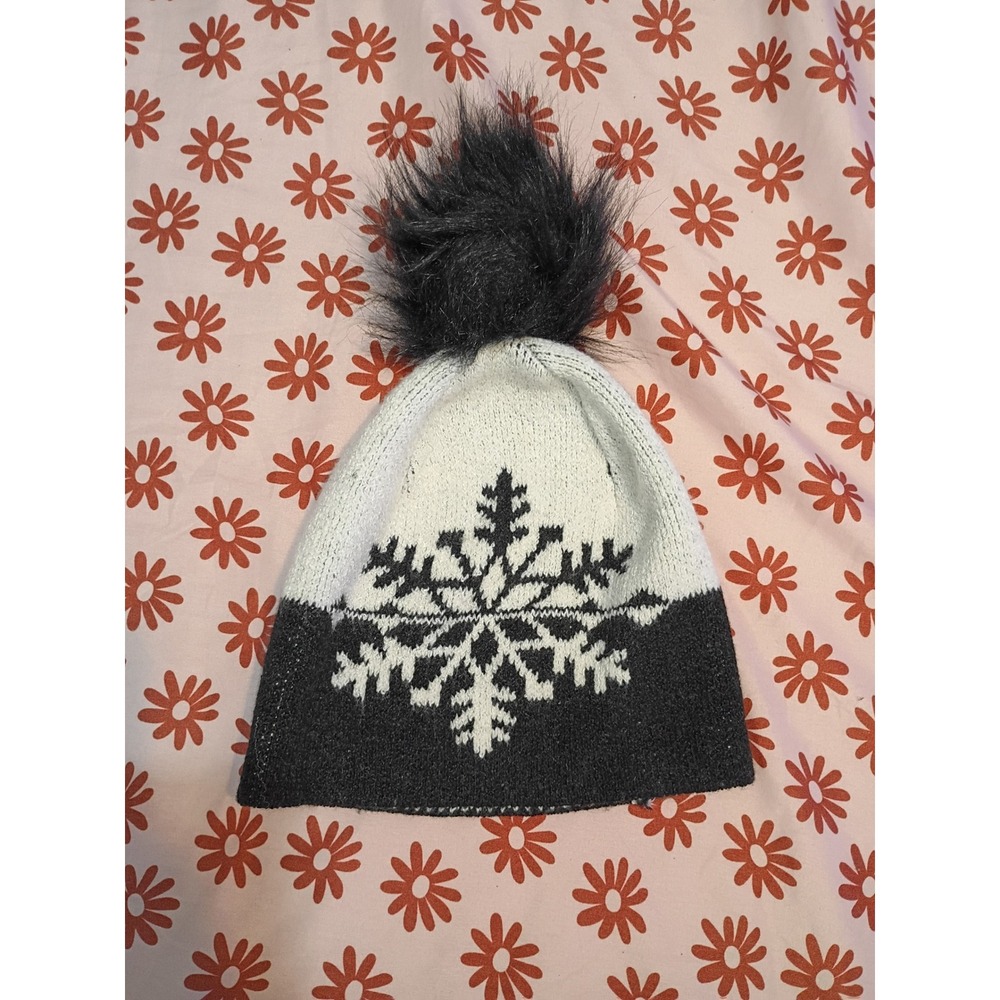 Christian Siriano Snowflake Knit Beanie Hat Faux Fur Pom Black White Metallic